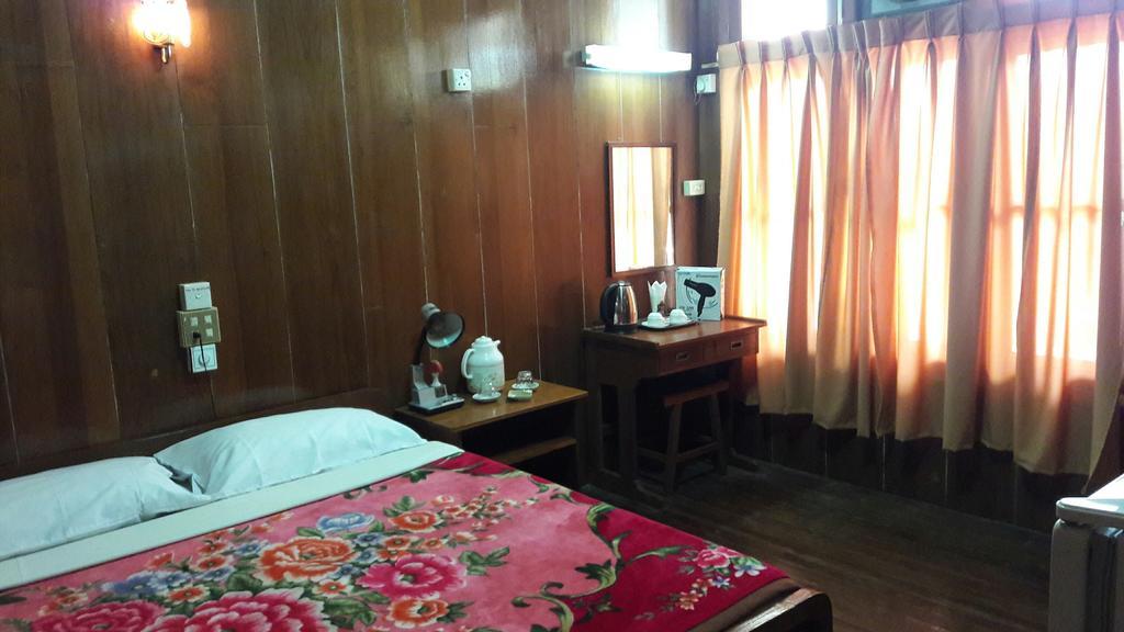 Primrose Hotel Nyaung Shwe Extérieur photo