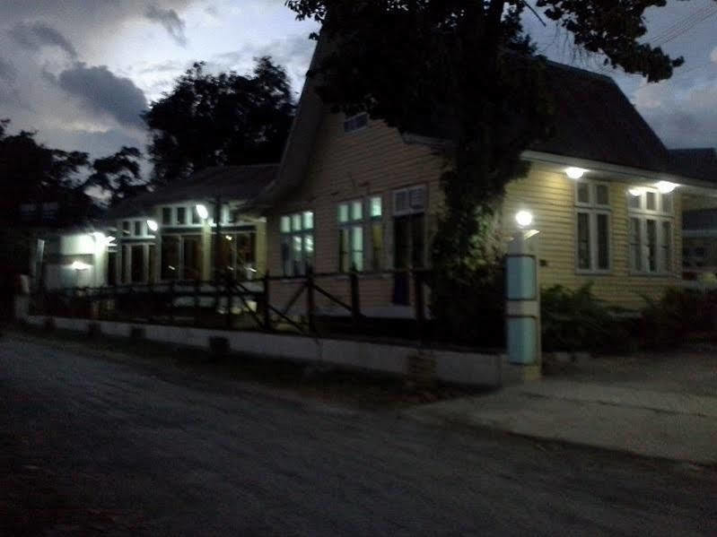 Primrose Hotel Nyaung Shwe Extérieur photo